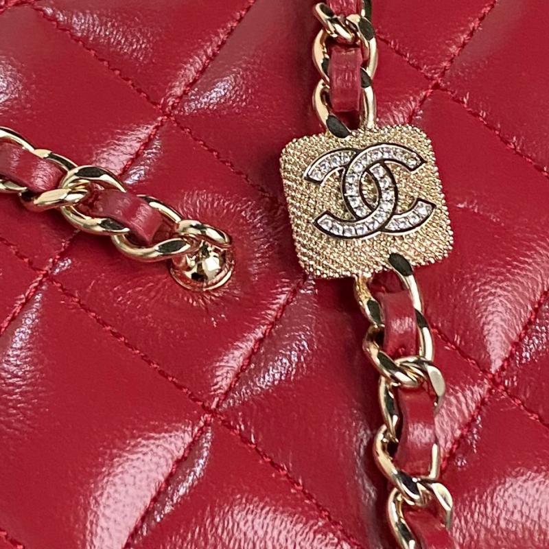 Chanel Clutch with Chain AP4301 Red