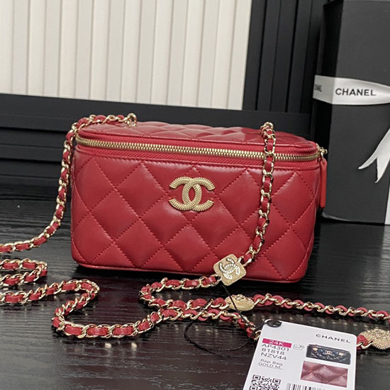 Chanel Clutch with Chain AP4301 Red