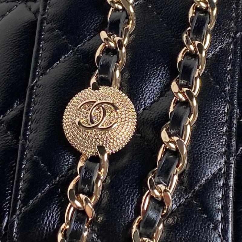 Chanel Clutch with Chain AP4302 Black