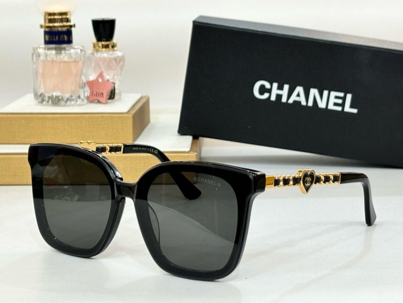 Chanel Sunglasses A95076