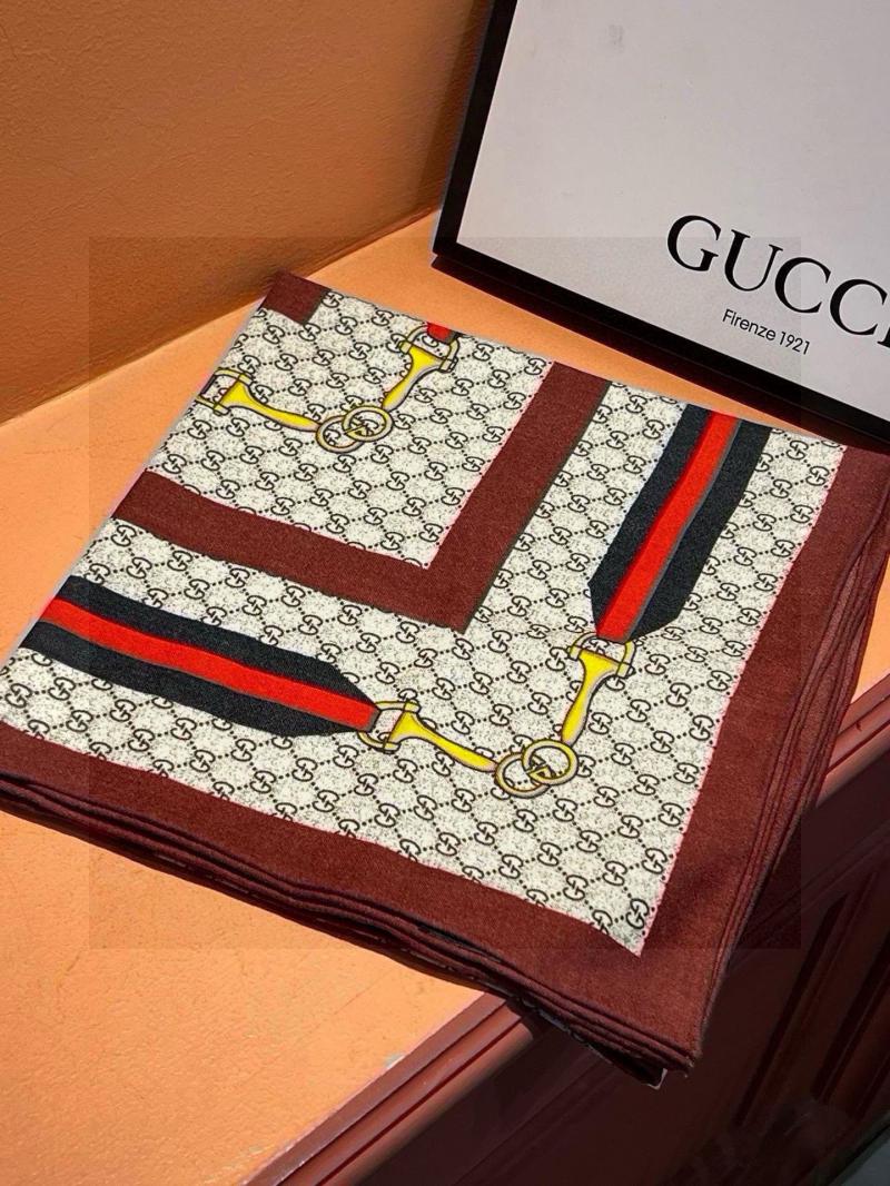 Gucci Scarf SGS92704