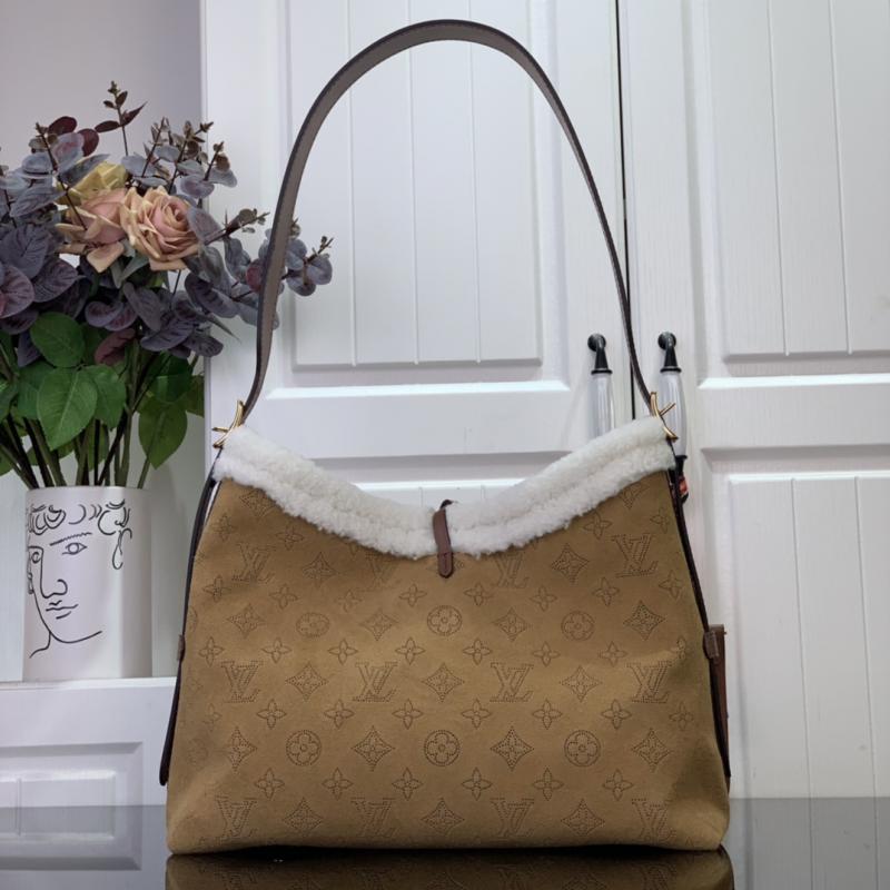 Louis Vuitton CarryAll PM M11843