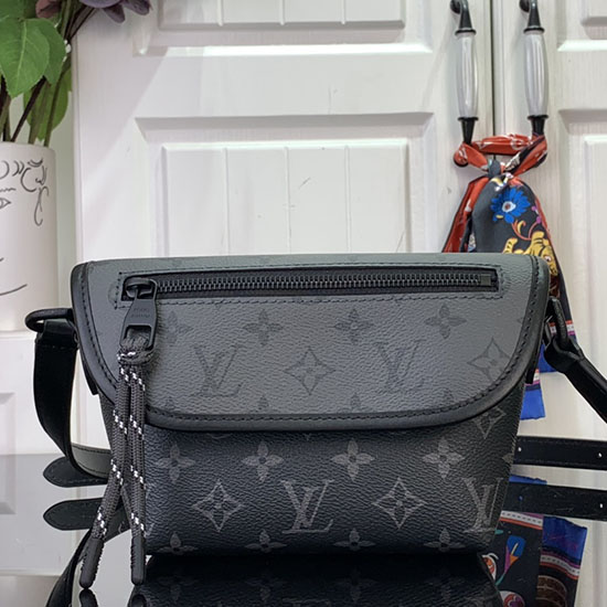 Louis Vuitton Pulse Wearable Wallet M12806