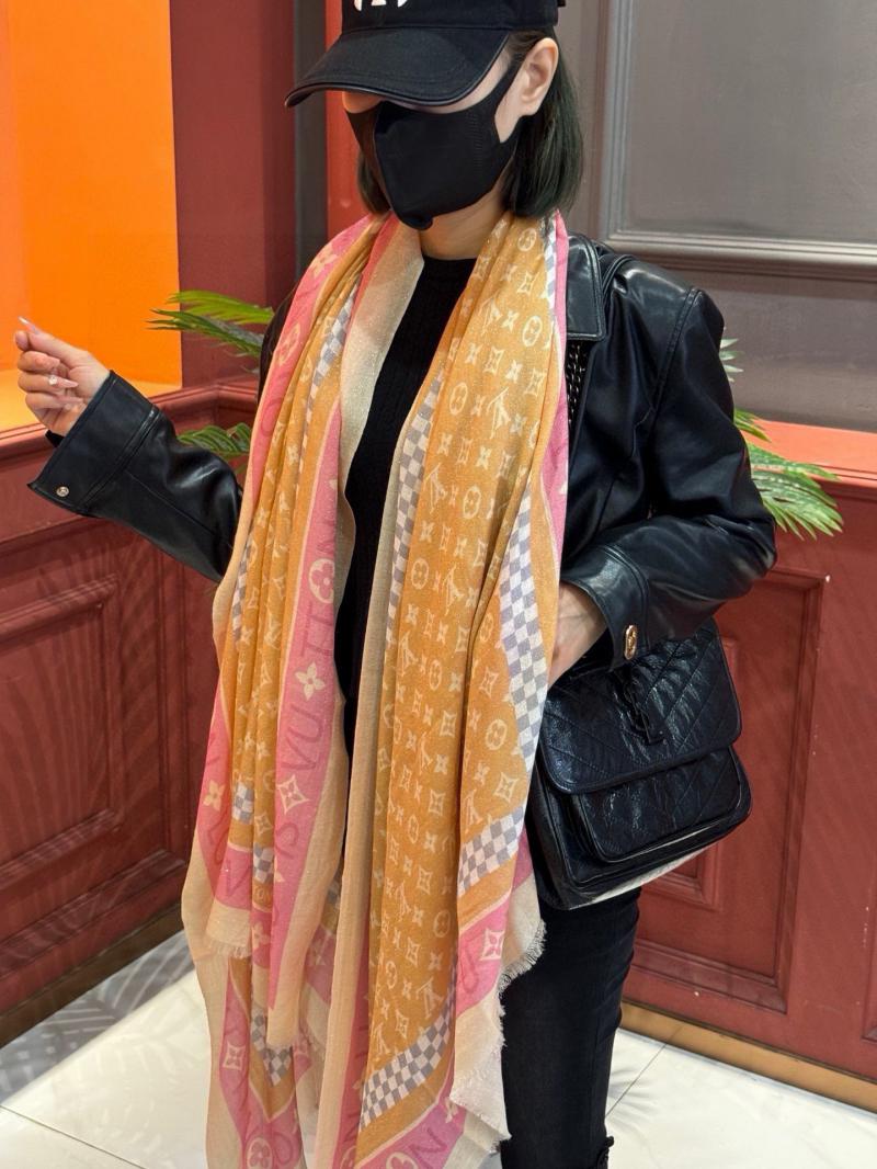 Louis Vuitton Scarf SLS92701