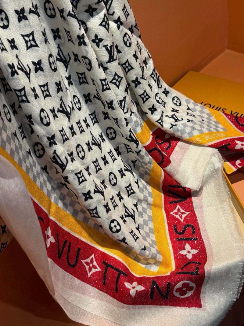 Louis Vuitton Scarf SLS92703