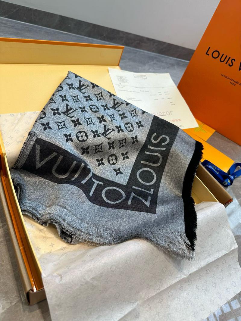 Louis Vuitton Scarf SLS92705