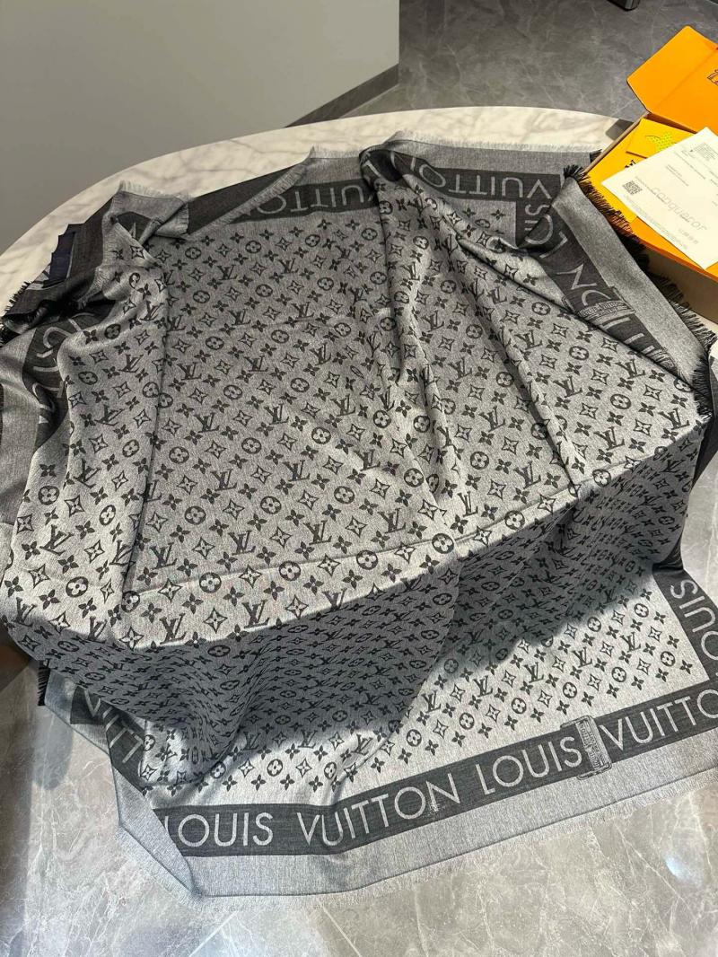 Louis Vuitton Scarf SLS92705