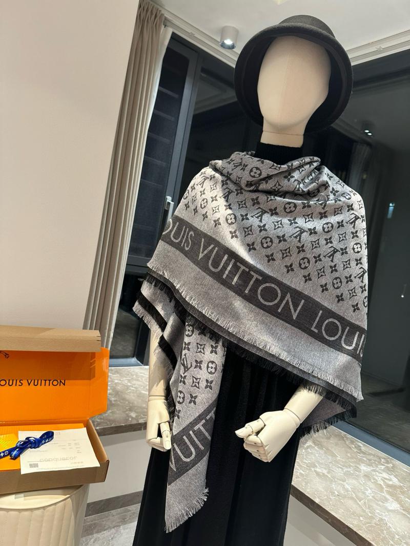 Louis Vuitton Scarf SLS92705