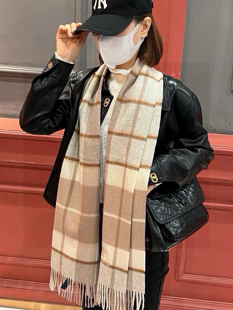 Louis Vuitton Scarf SLS92707