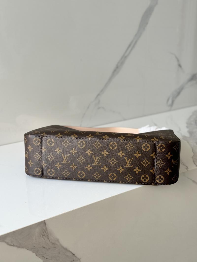 Louis Vuitton Slouchy MM M12098