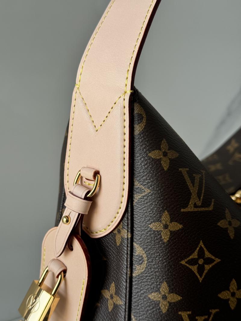 Louis Vuitton Slouchy MM M12098