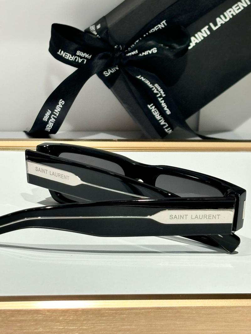 Saint Laurent Sunglasses SS93001