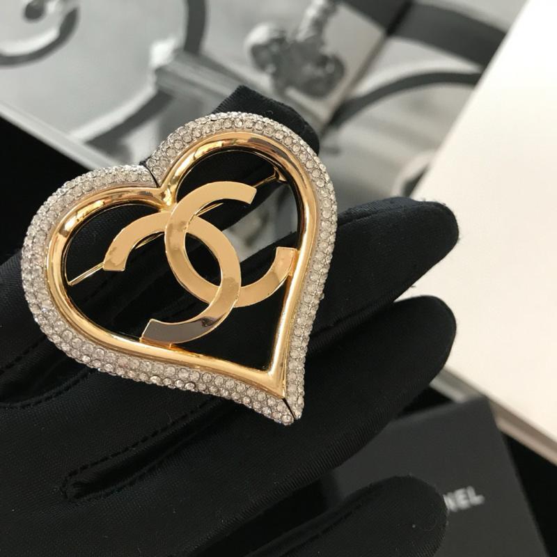 Chanel Brooch CBR102903