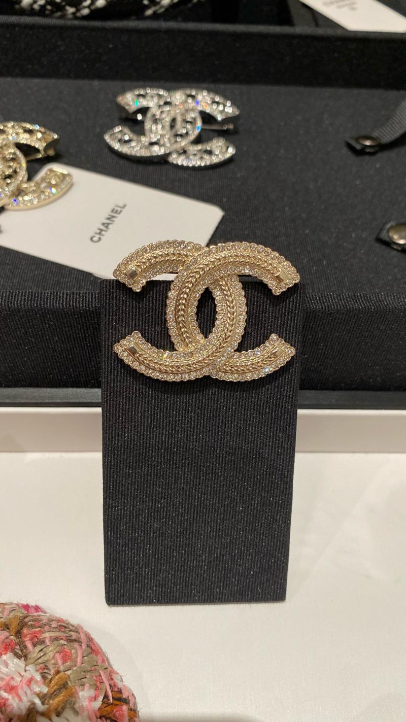 Chanel Brooch CBR102904