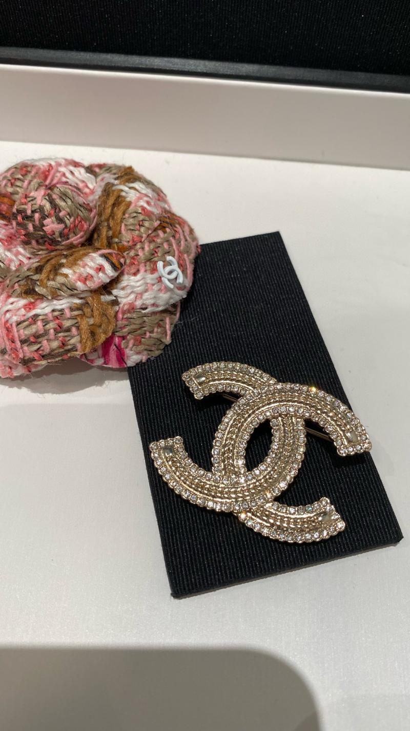 Chanel Brooch CBR102904