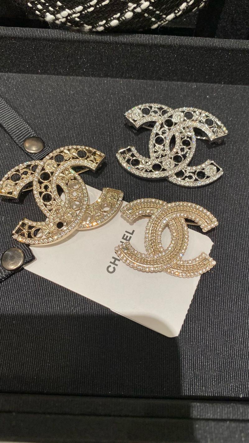 Chanel Brooch CBR102904