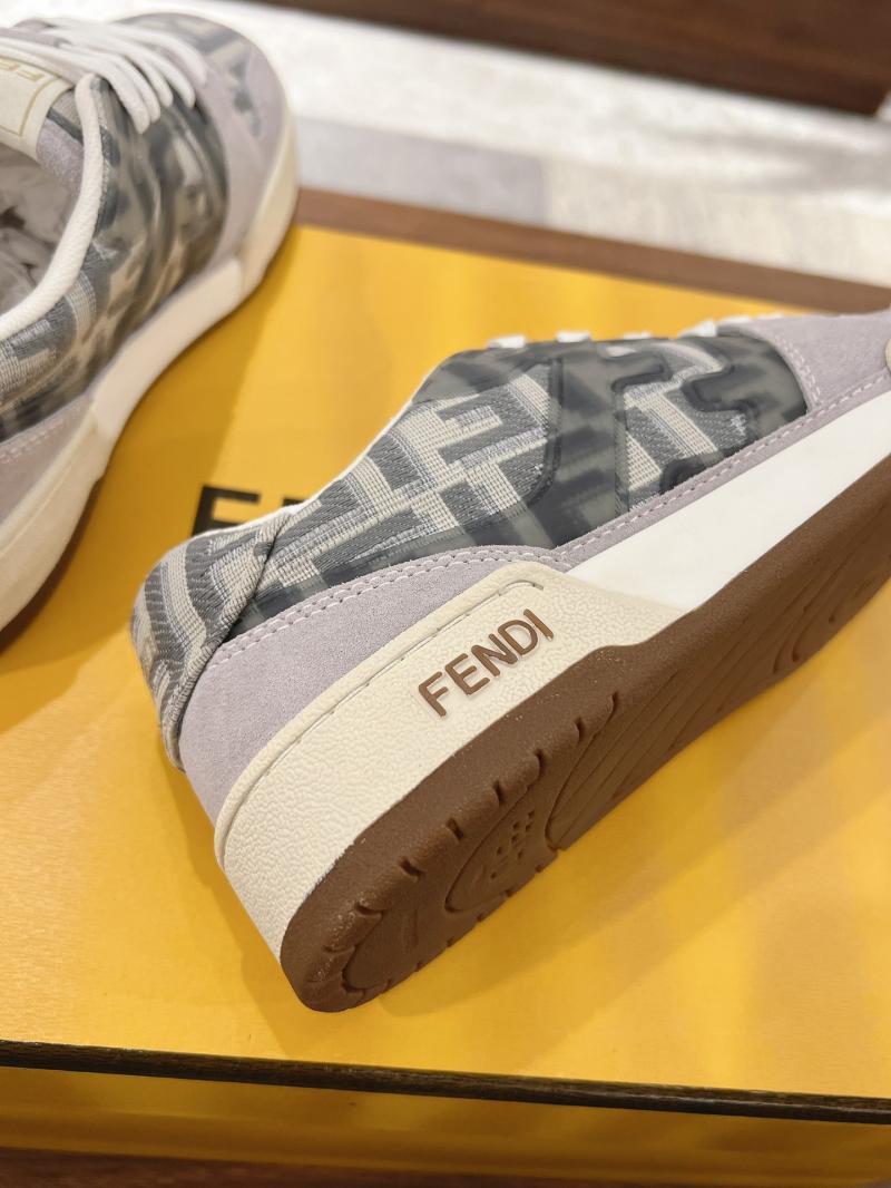 Fendi Sneakers SFS120410