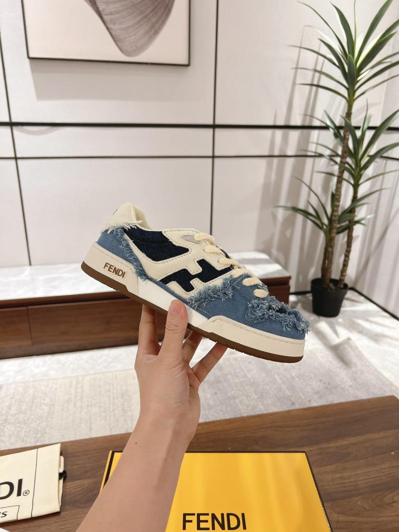 Fendi Sneakers SFS120411