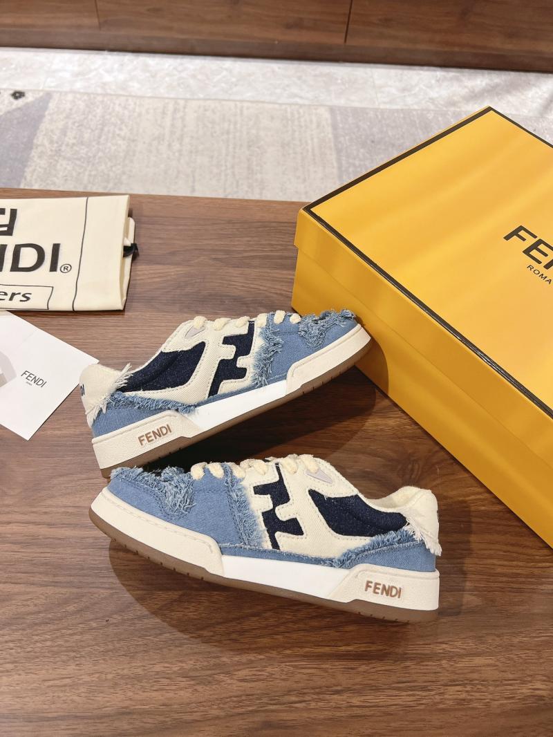 Fendi Sneakers SFS120411