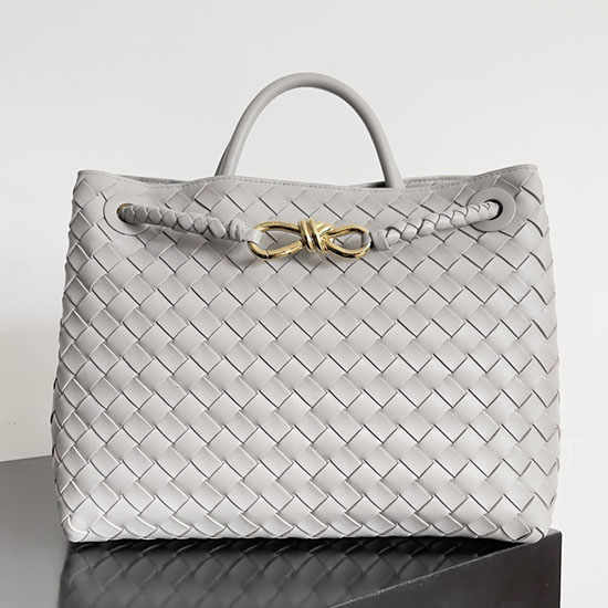 Bottega Veneta Medium Andiamo Tote Bag Sterling B743572