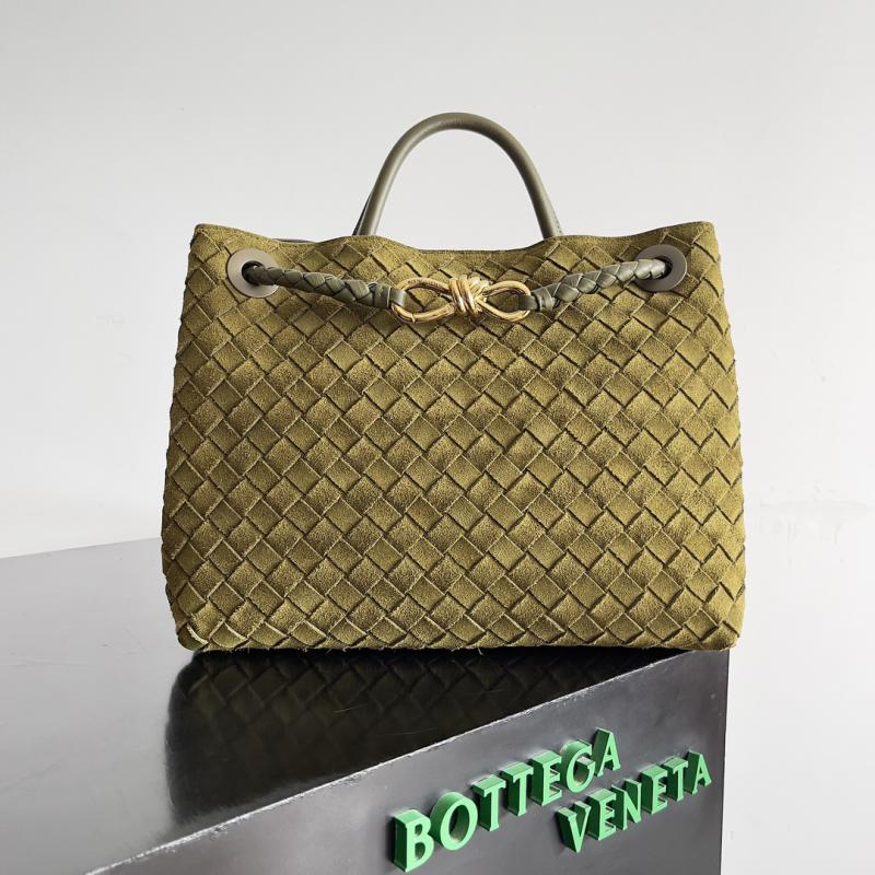 Bottega Veneta Suede Medium Andiamo Tote Bag B743572 Olive oil