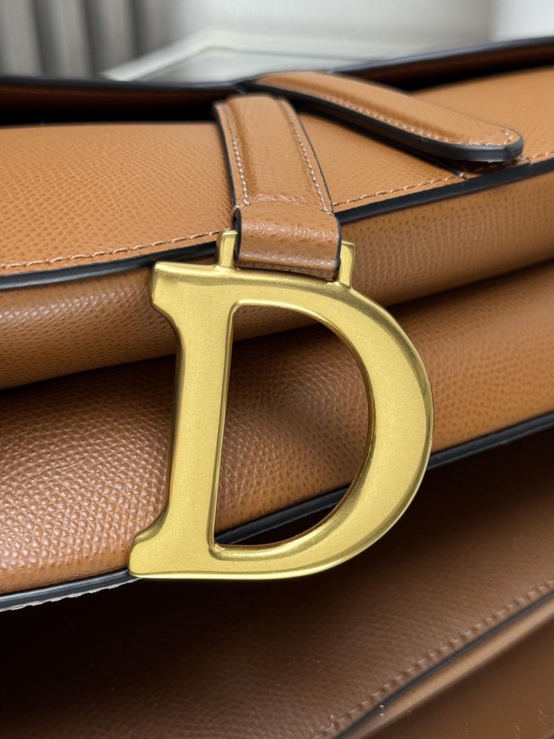 Dior Grained Calfskin Saddle Bag With Strap M0455 Camel