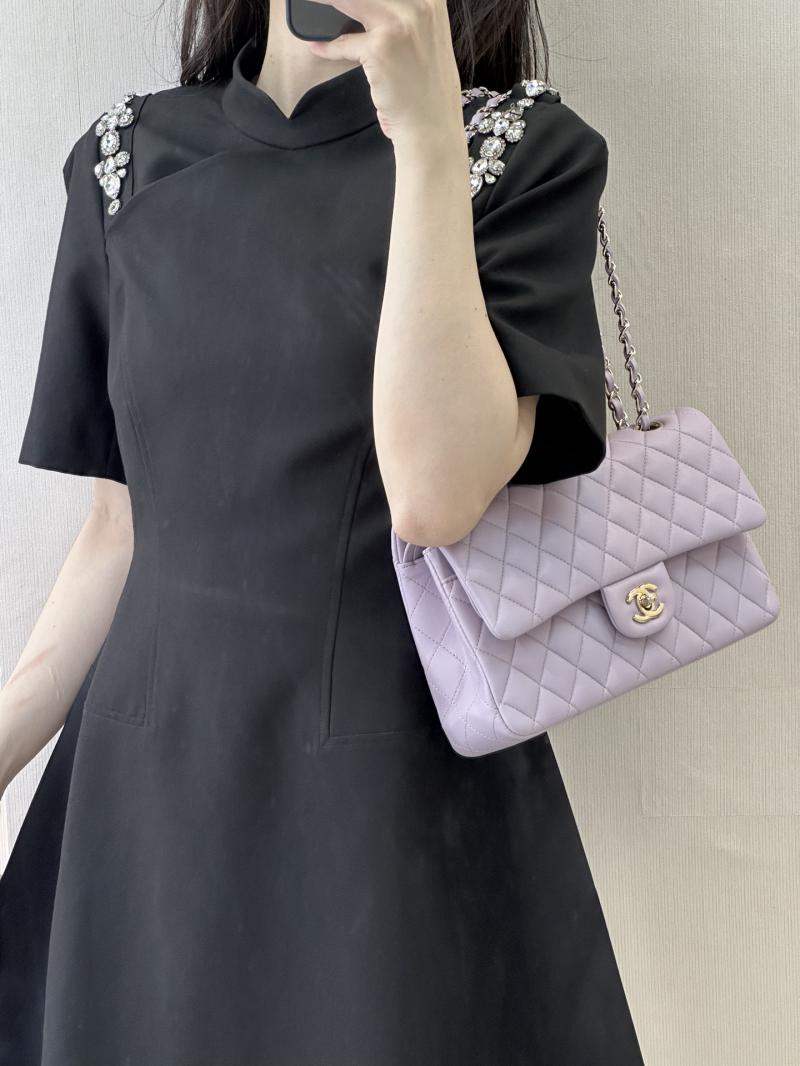 Medium Chanel Lambskin Flap Bag A01112 Purple