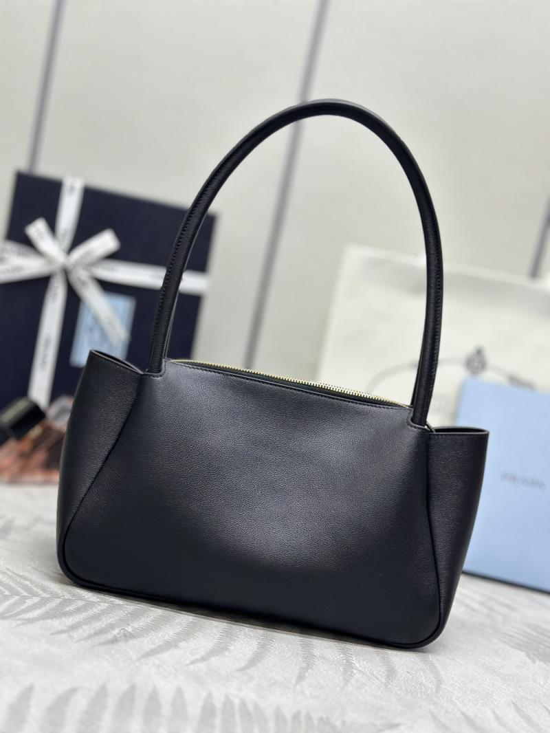 Prada Medium leather handbag 1BA444 Black