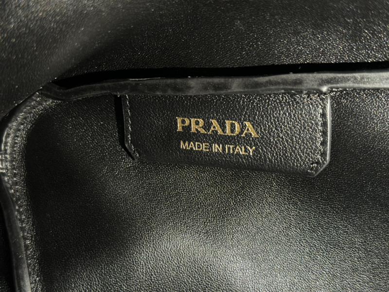 Prada Medium leather handbag 1BA444 Black