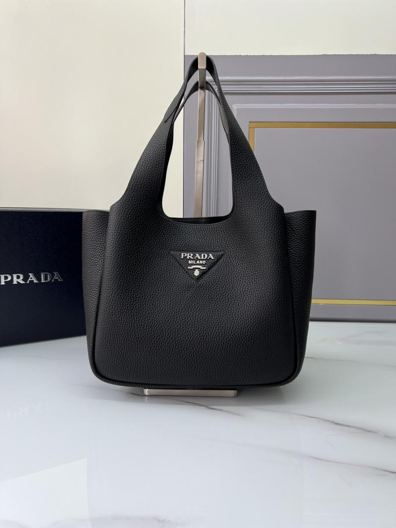 Prada Medium leather tote Black 1BG335