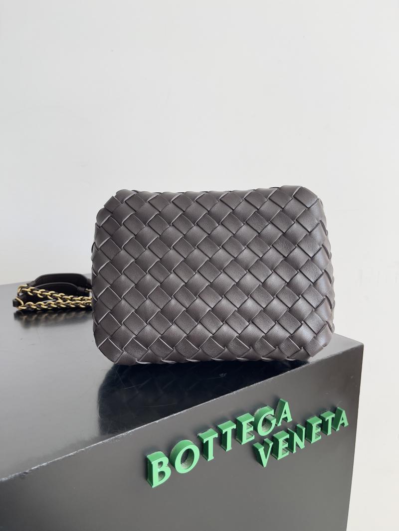 Bottega Veneta Small Parachute Chain 817175 Fondant