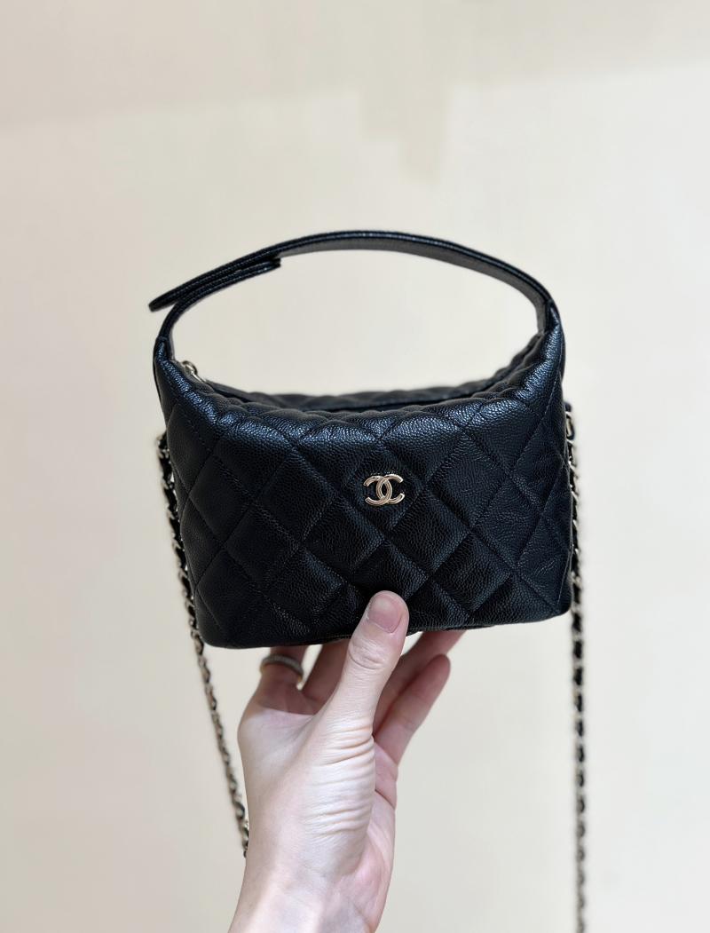 Chanel Clutch with Chain AP4386 Black