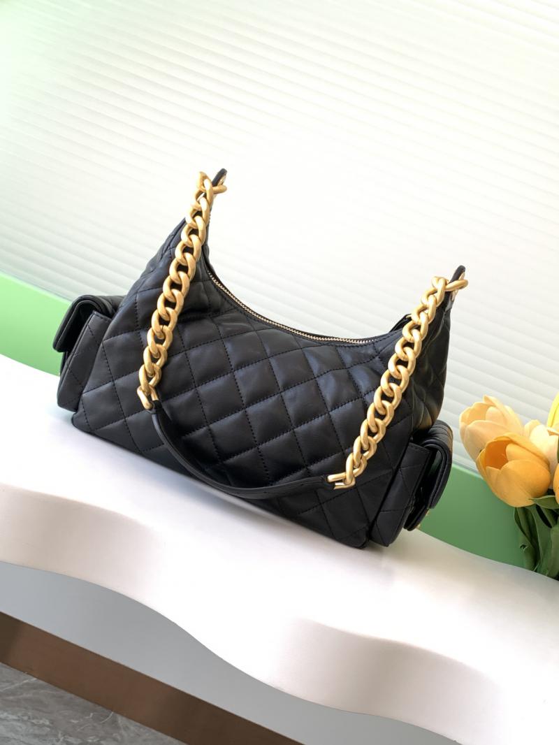 Chanel Lambskin Hobo Bag Black AS5339