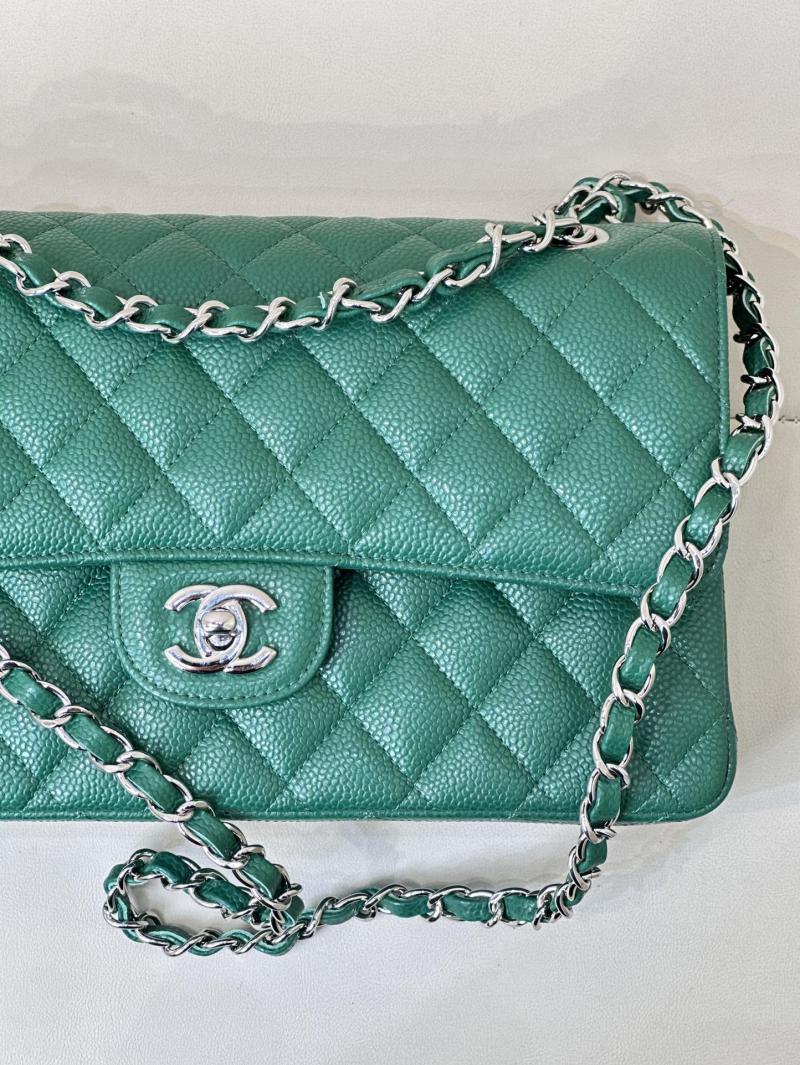 Medium Chanel Caviar Flap Bag A01112 Green with Silver