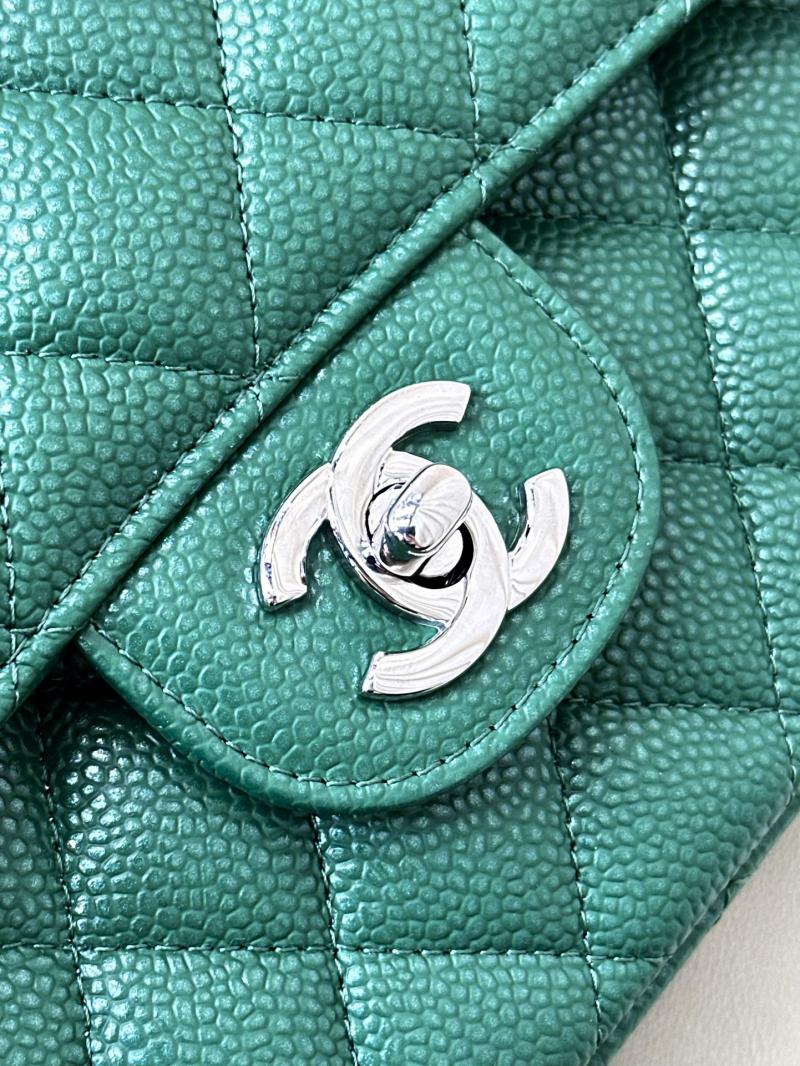 Medium Chanel Caviar Flap Bag A01112 Green with Silver