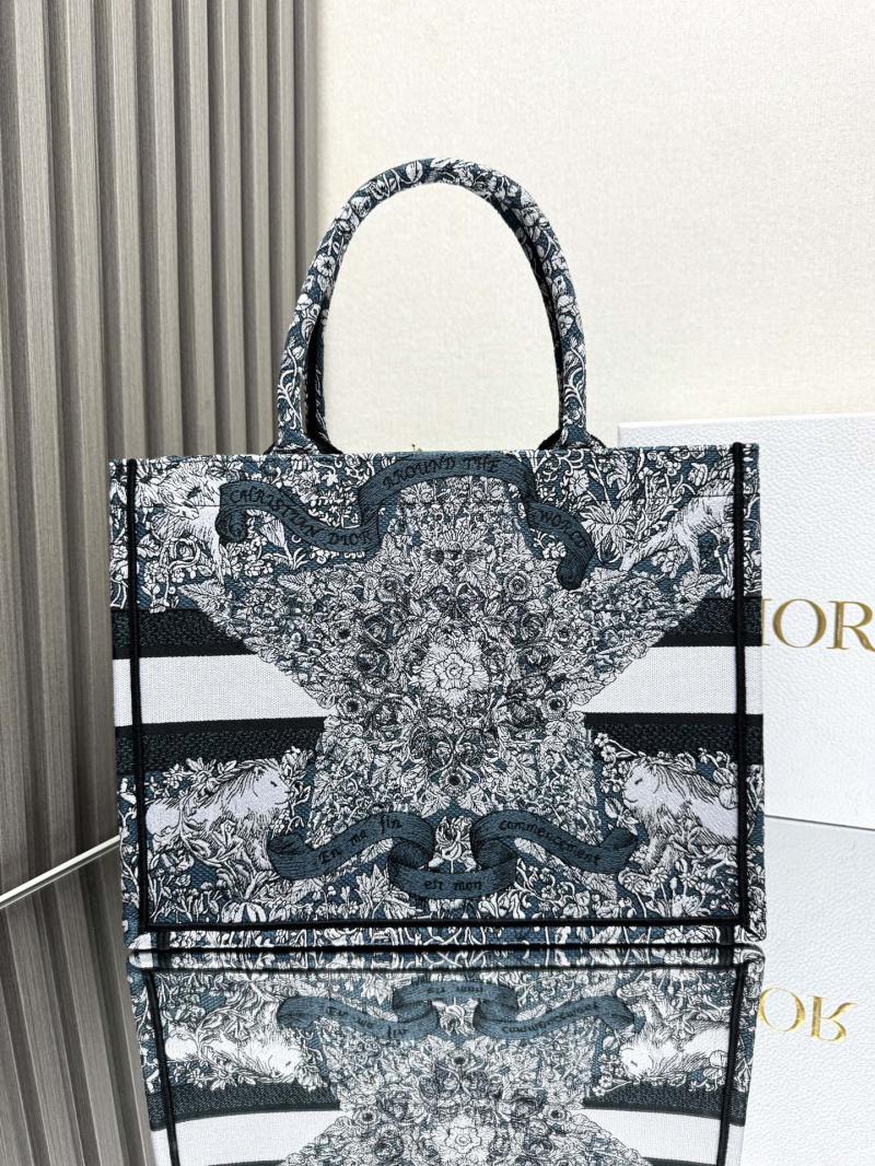 Medium Dior Book Tote M128601