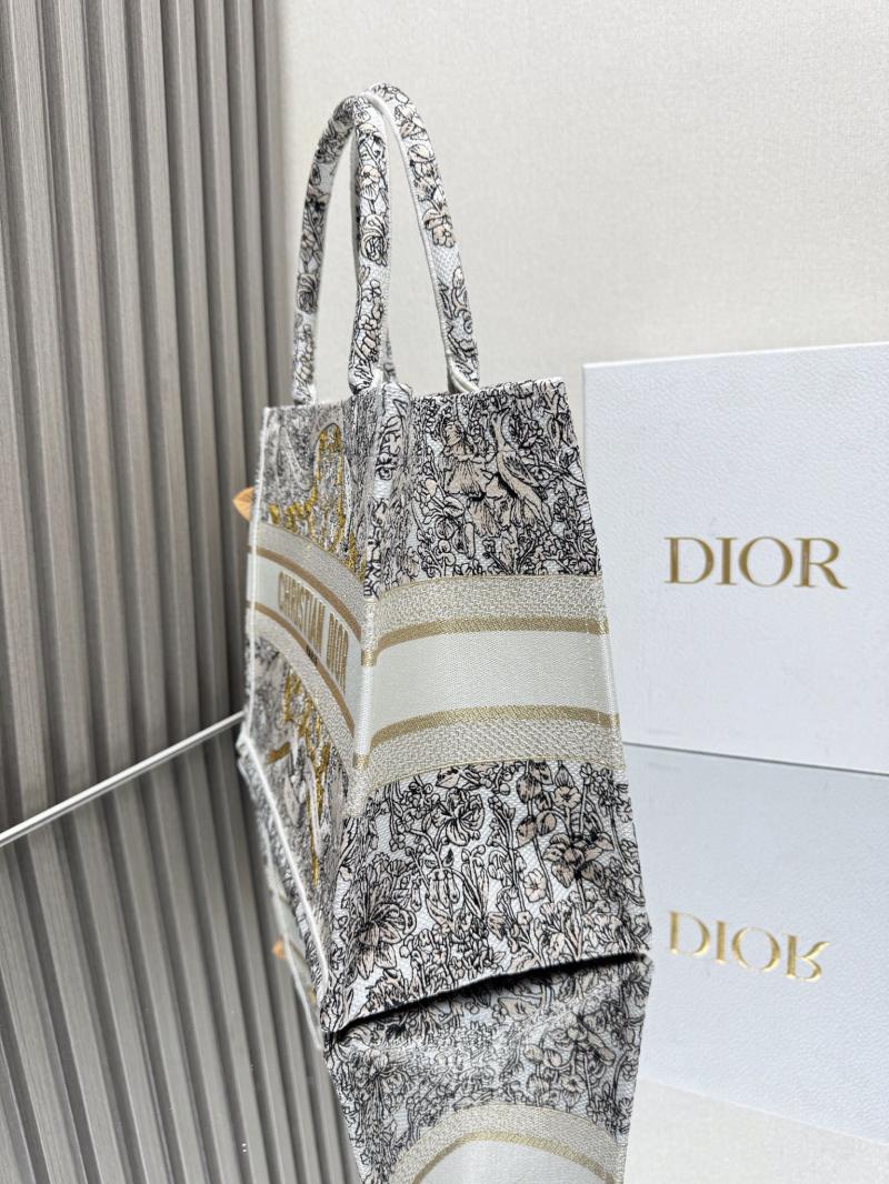 Medium Dior Book Tote M128602