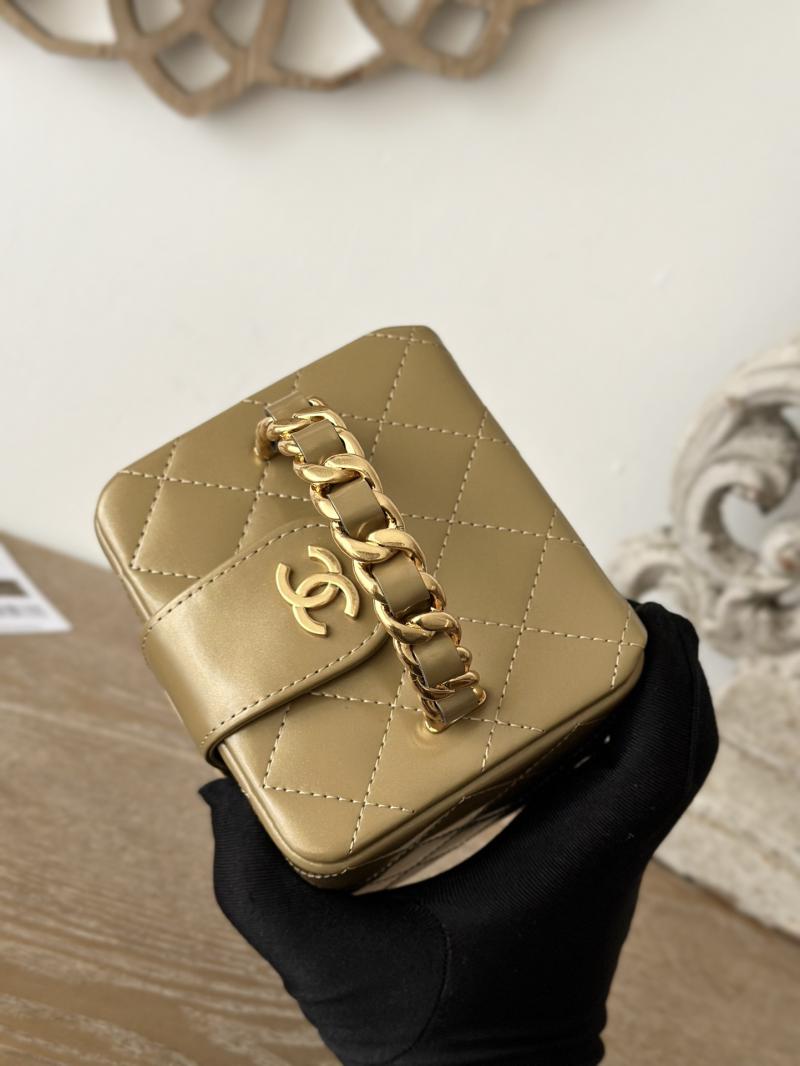 Small Chanel Vintage Vanity Case AS2227 Gold