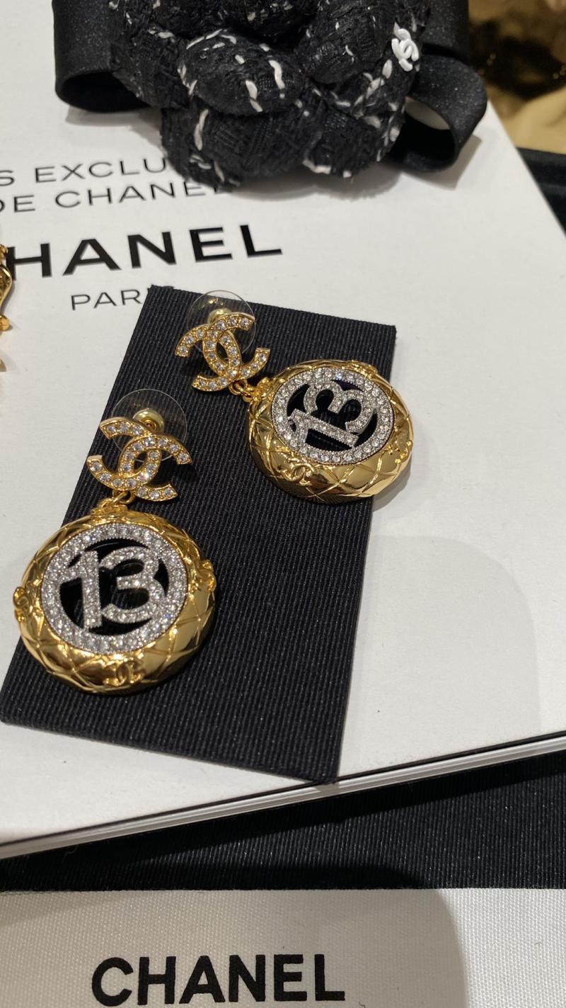 Chanel Earrings CE010210