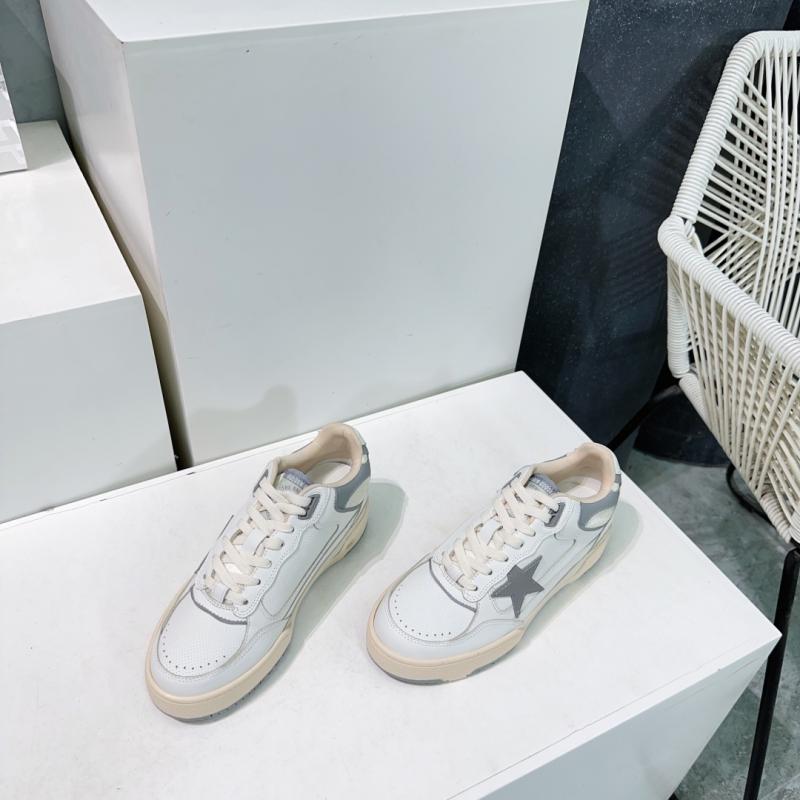 Golden Goose Sneakers SGS122401