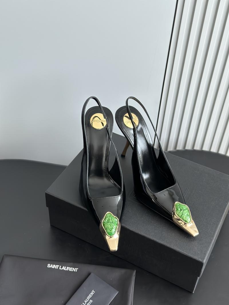 Saint Laurent Pumps SCP122103