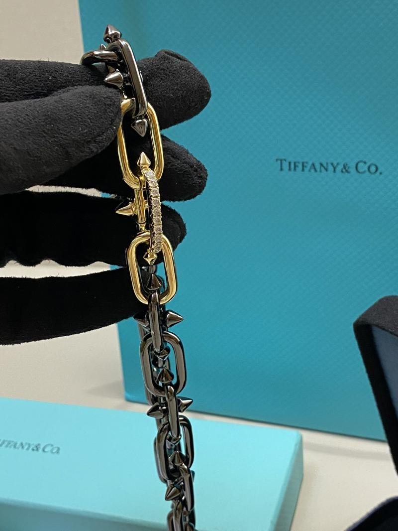 Tiffany Bracelet TB122701