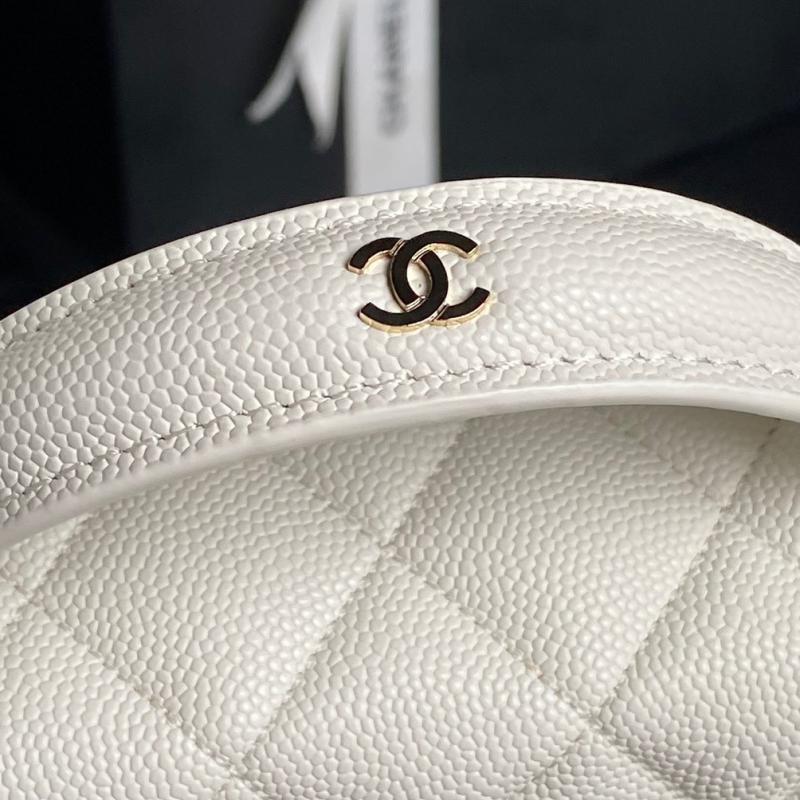 Chanel Long Vanity with Chain White AP4407