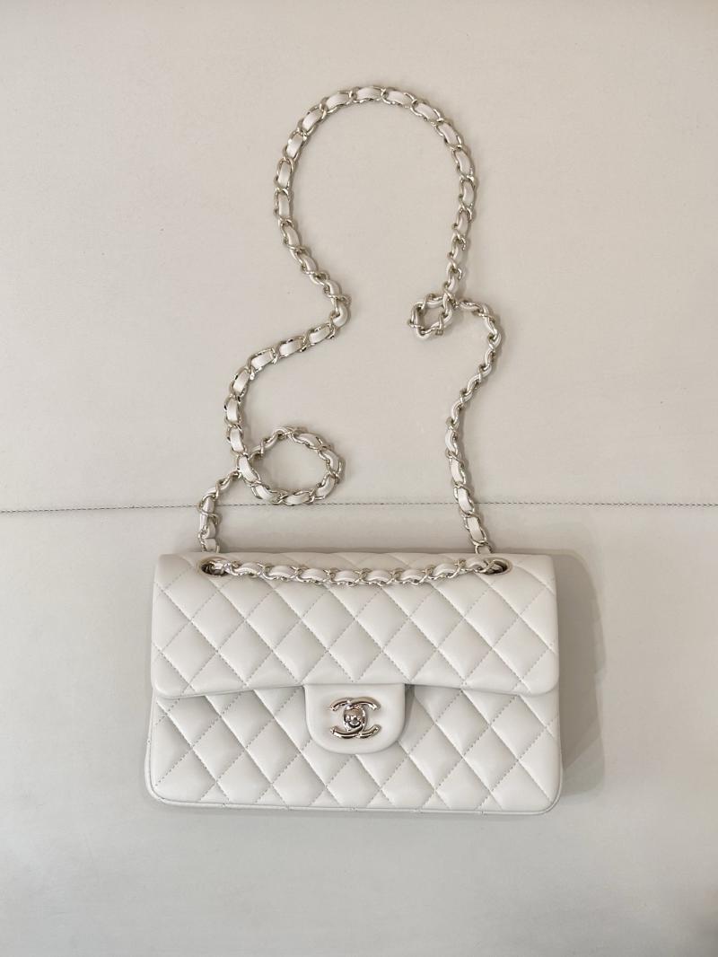 Medium Chanel Lambskin Flap Bag A01112 Cream