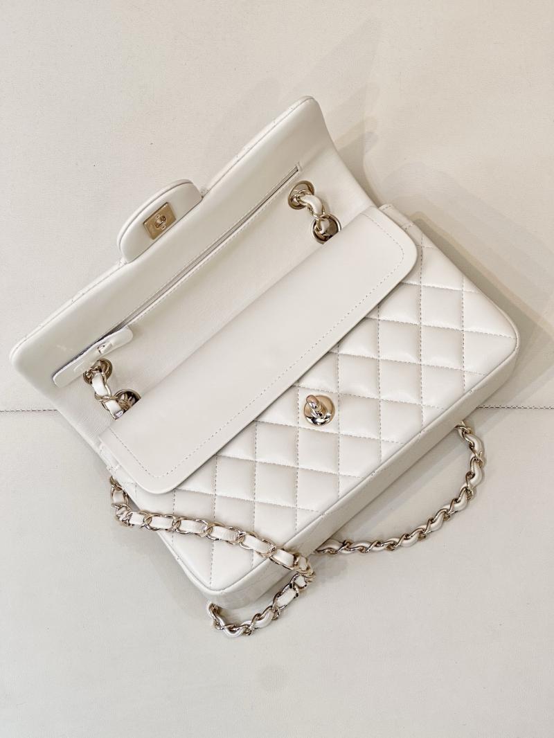 Medium Chanel Lambskin Flap Bag A01112 Cream