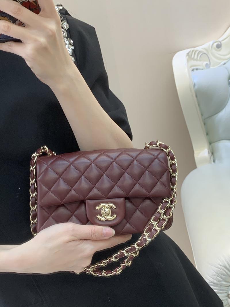 Small Chanel Lambskin Flap Bag A01116 Burgundy