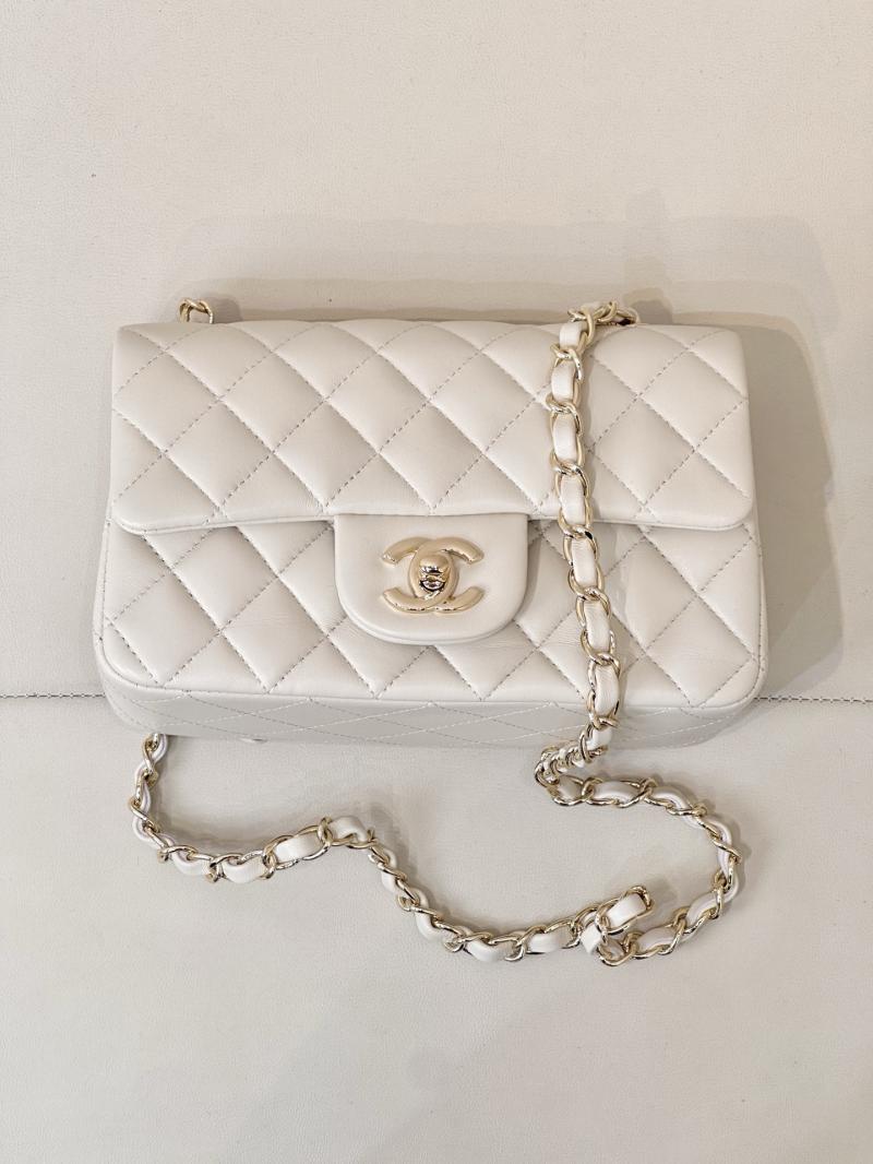 Small Chanel Lambskin Flap Bag A01116 Cream